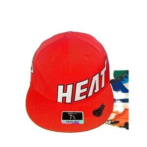 Reebok Unisex Red White NBA Miami Heat Fitted Cap Hat Size 7 3/8